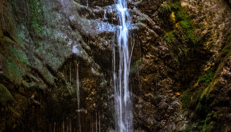 Myllomeri-Wasserfall